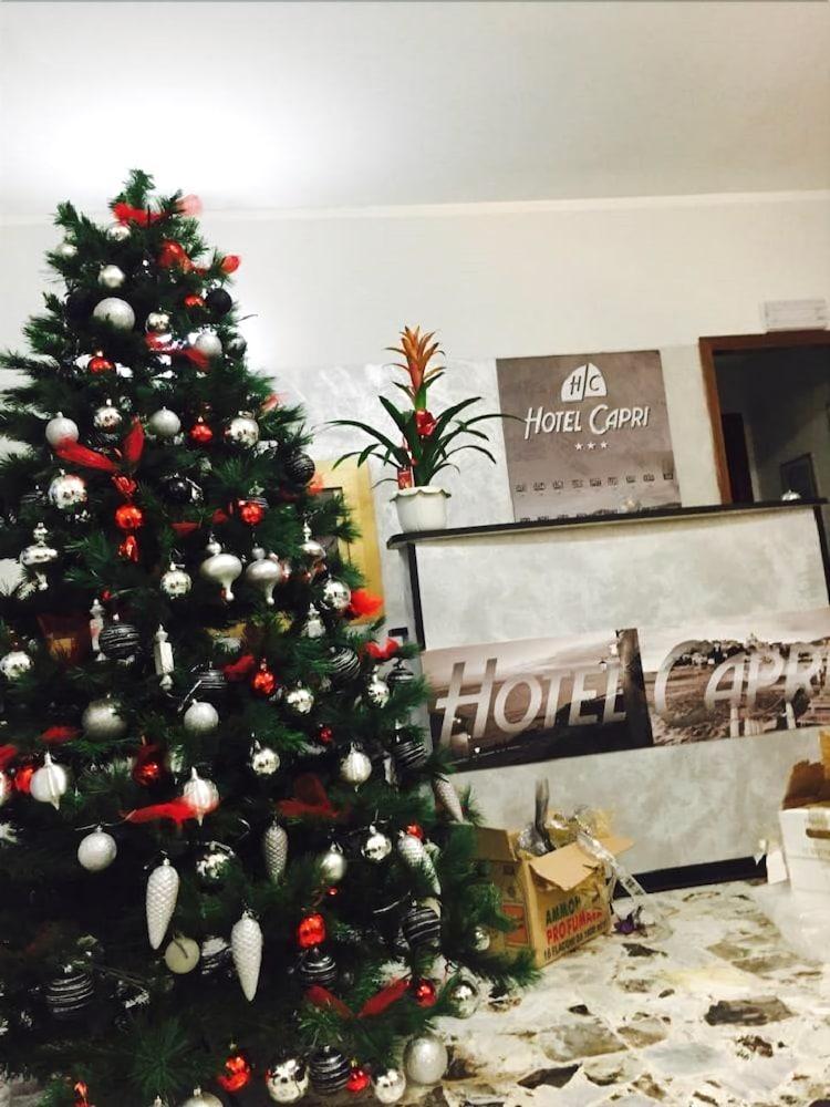 Hotel Capri Diano Marina Kültér fotó