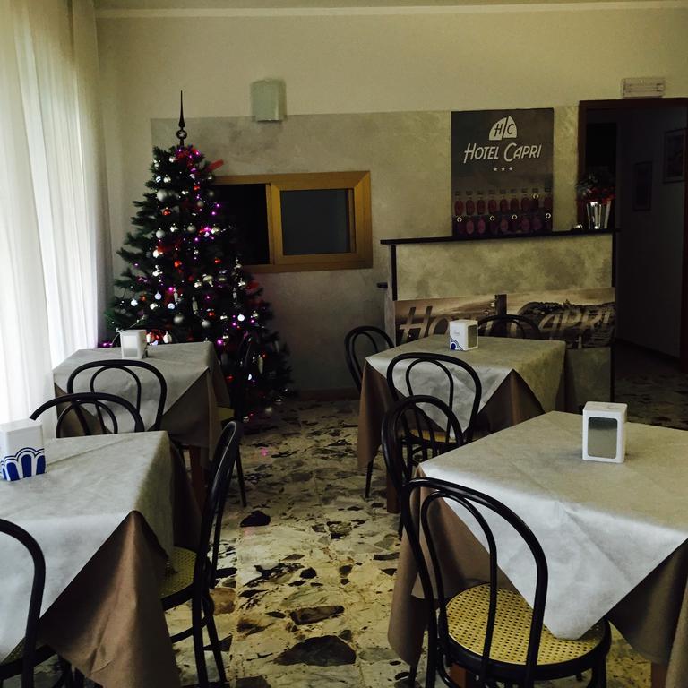 Hotel Capri Diano Marina Kültér fotó
